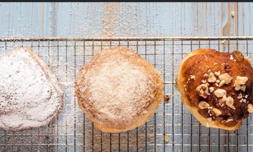 Τηγανίτες από τον Άκη Πετρετζίκη