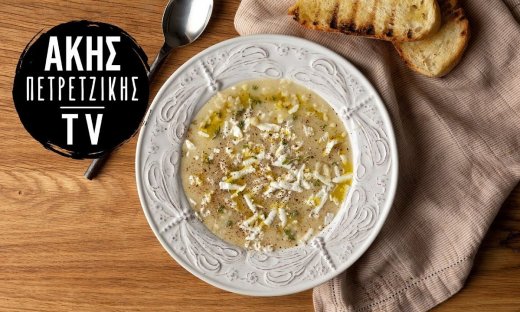 Τραχανάς σούπα από τον Άκη Πετρετζίκη