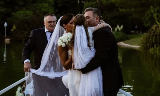 Λένε πως η κόρη του Ρέμου είναι ίδια με εκείνον αλλά η αλήθεια είναι πως μοιάζει και με την Υβόννη