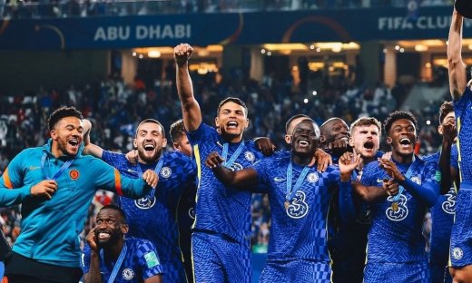 Ντέρμπι τίτλου στην Premier League και μάχες στο Champions League με σούπερ αποδόσεις