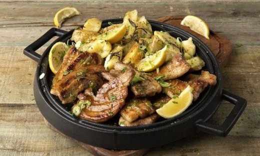 Η πανσέτα του Άκη Πετρετζίκη