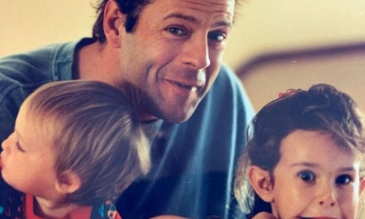 Η μετωποκροταφική άνοια του Bruce Willis: Πώς επηρεάζει τη σχέση με τις πέντε κόρες του