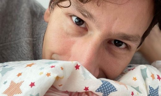 Μιχάλης Σαράντης: Βόλτα με την 5 μηνών κόρη του - Τρυφερές φώτο