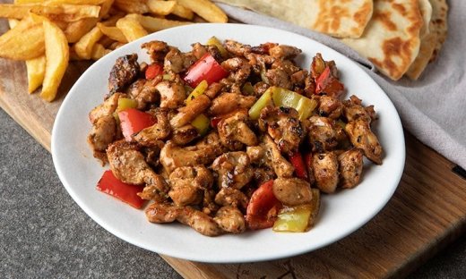 Φτιάξτε την πιο νόστιμη τηγανιά κοτόπουλο όπως ο Άκης Πετρετζίκης