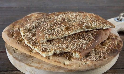 Λαγάνα με ούζο από τον Άκη Πετρετζίκη