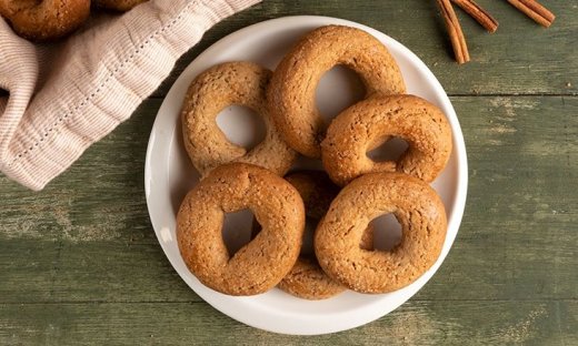 Κουλουράκια κανέλας από τον Άκη Πετρετζίκη