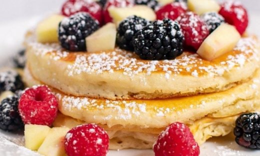 Bake your Sunday με σπιτικά pancakes και βάφλες από τα χεράκια σου!