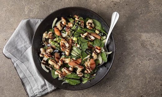 Σαλάτα με εσπεριδοειδή και γαρίδες από τον Άκη Πετρετζίκη