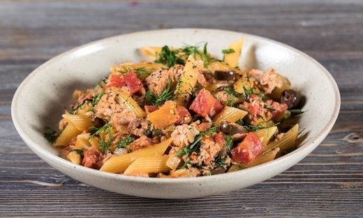 Μία νόστιμη και γρήγορη συνταγή: Πένες με τόνο από τον Άκη Πετρετζίκη