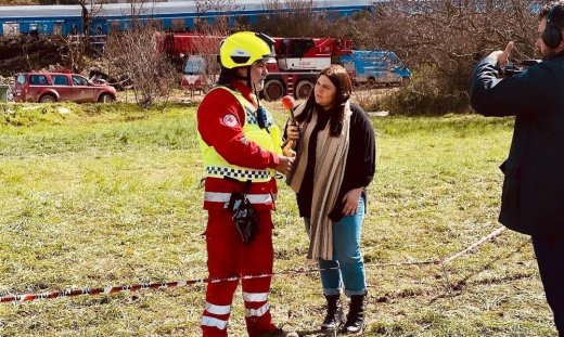 Η Δανάη Μπάρκα στα Τέμπη