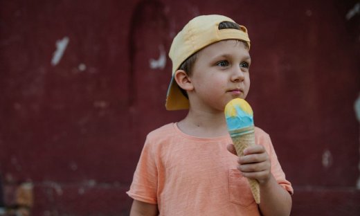 Σπιτικό παγωτό με γεύση τσιχλόφουσκα