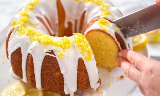 Νηστίσιμο κέικ λεμονιού χωρίς αυγά, γάλα, βούτυρο