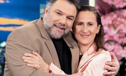 Η Γιούλη Τσαγκαράκη έγινε viral με δύο ρόλους της αλλά ονειρεύεται να πάρει πτυχίο στη νοηματική