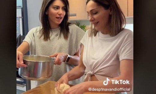 Η συνταγή της Δέσποινας Βανδής για τσουρέκια από το 2017