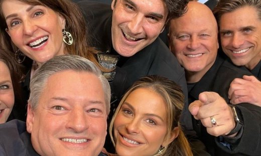 Maestro - Netflix: Μενούνος, Βαρντάλος Twitter στηρίζουν Παπακαλιάτη