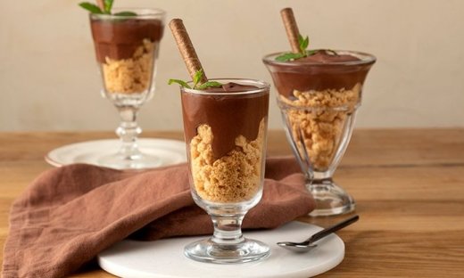 Μους σοκολάτας με 2 υλικά από τον Άκη Πετρετζίκη!