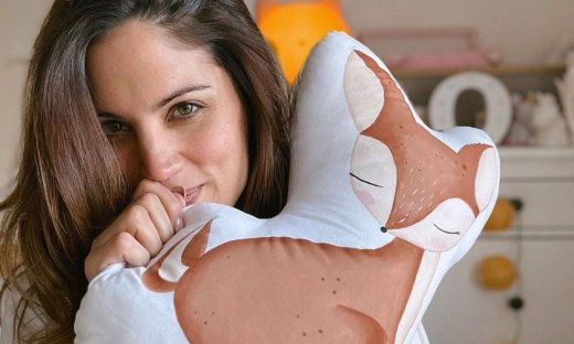 Η Μαίρη Συνατσάκη δεν ονόμασε τυχαία την κόρη της Ολίβια -Η εξήγηση, τα σχόλια & οι διάσημες Ολίβιες