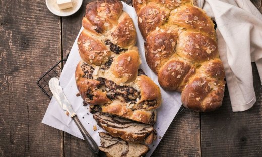 Συνταγή για αφράτο τσουρέκι με «κλωστές»