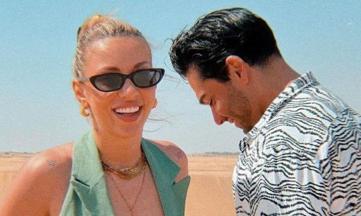 Οι διακοπές Μάστορα - Καληφώνη αποκάλυψαν μία άγνωστη φιλία που έχει σχέση με τον Παπακαλιάτη