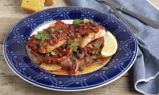 Νόστιμος μπακαλιάρος πλακί από τον Άκη Πετρετζίκη