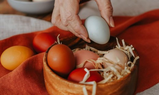 Φέρσου έξυπνα: Τι να φτιάξεις με όσα περισσέψουν από το πασχαλινό τραπέζι