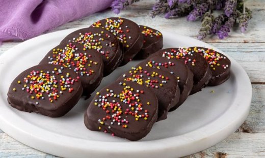 Καριόκες με τσουρέκι από τον Άκη Πετρετζίκη