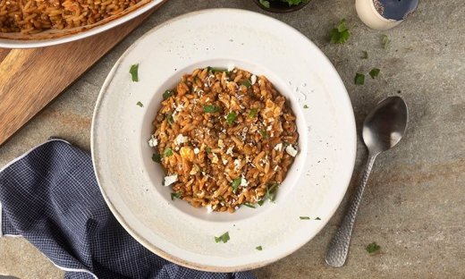 Κριθαράκι με φακές και φέτα από τον Άκη Πετρετζίκη!