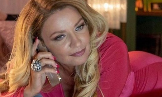 Σταμάτα ό,τι κάνεις και δες το νέο τέλειο χρώμα στα μαλλιά της Παναγιώτας Βλαντή - Το απόλυτο 10άρι