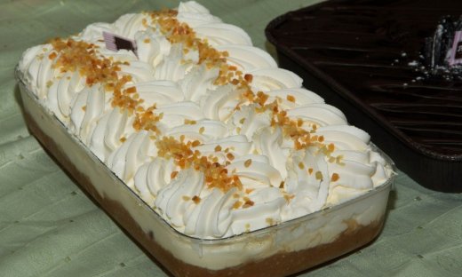 Συνταγή για λαχταριστό και νόστιμο εκμέκ με τσουρέκι