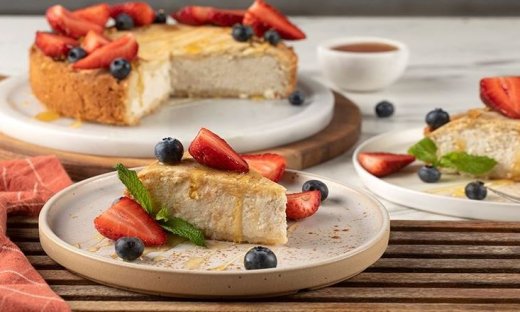 Cheesecake με ανθότυρο από τον Άκη Πετρετζίκη