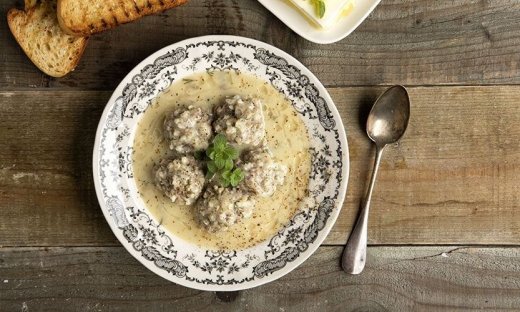 Γιουβαρλάκια αβγολέμονο από τον Άκη Πετρετζίκη