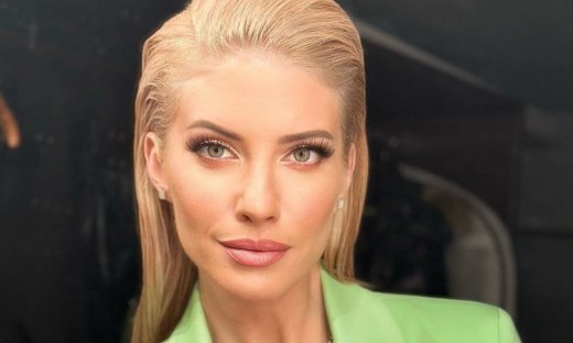 Η Ευαγγελία Αραβανή έκανε την τέλεια αλλαγή στα μαλλιά της