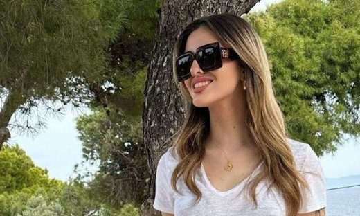 Δανάη Λιβιεράτου: Νέες φωτό της 20χρονης Jolie- Πού βρέθηκε η νεαρή και τι επέλεξε να φορέσει