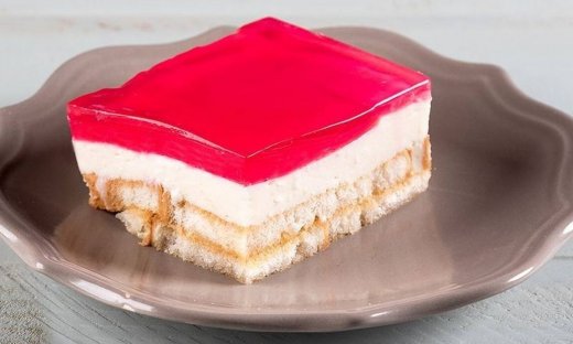 Μαμαδίστικο γλυκό με ζελέ από τον Άκη Πετρετζίκη