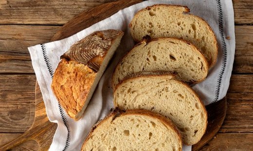 Χωριάτικο ψωμί χωρίς μίξερ από τον Άκη Πετρετζίκη