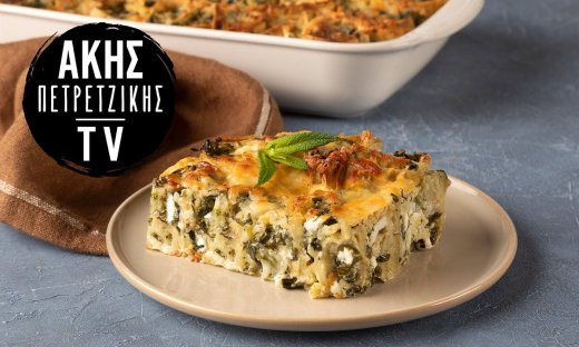 Εύκολο σουφλέ με σπανάκι από τον Άκη Πετρετζίκη