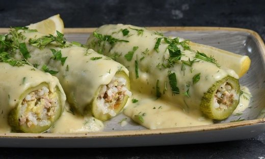 Κολοκυθάκια γεμιστά με αυγολέμονο από τον Άκη Πετρετζίκη!