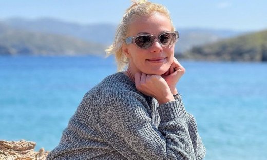 Ζέτα Μακρυπούλια: Το χρονικό ενός check- in που δεν έγινε και το πάρτι στο Twitter