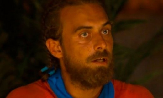 Ο Μάριος «πετσόκοψε» τον Μπάρτζη στο Survivor: Αποθέωση στο Twitter