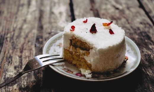 H συνταγή για το διάσημο κέικ καρύδας του Tom Cruise