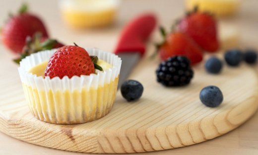 5λεπτη συνταγή: Cheesecake με κόκκινα φρούτα