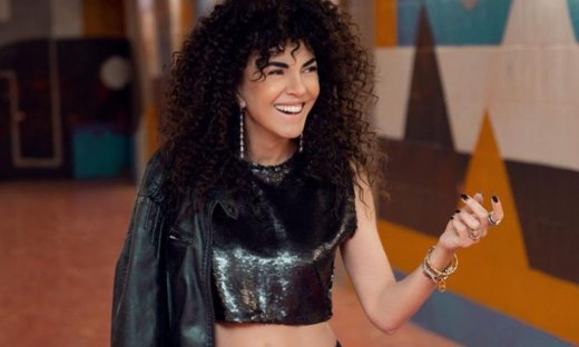 «Φέτες» η Σολωμού στα 48 της (photos)