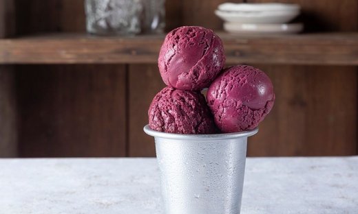 Φτιάξτε παγωτό ube όπως ο Άκης Πετρετζίκης