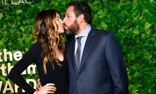 O Adam Sandler είπε δημόσια στην σύζυγό του όλα όσα θέλει να ακούσει μια γυναίκα