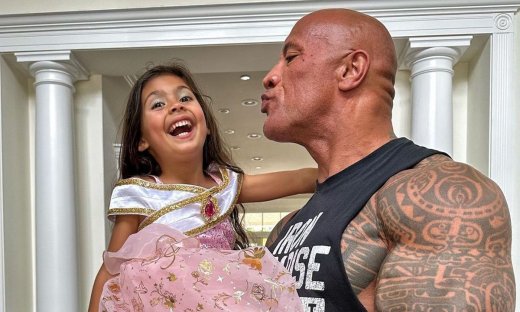 Η viral συνταγή του Dwayne Johnson για pancakes