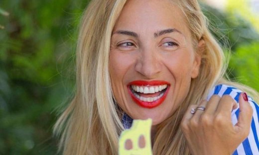 «Φέτες» η Ηλιάκη μετά τη γέννα: Η Μαρία μάς δείχνει τους καλοσχηματισμένους κοιλιακούς της