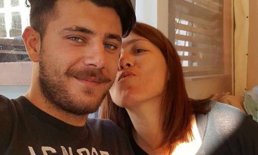 Η μαμά του Μπάρτζη από το Survivor είναι η top Ελληνίδα μάνα