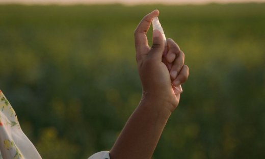 Υπάρχει η λύση στα κουνούπια και βρίσκεται στον κήπο και στο ντουλάπι της κουζίνας σου