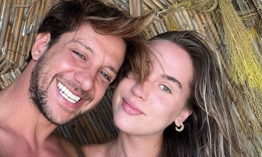 Μπόγδανος: Από τις διακοπές a la Survivor στην Κάσο με τους γονείς του