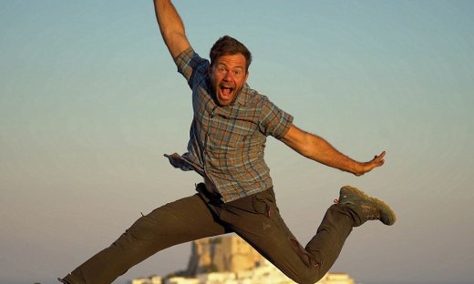 Happy Traveller: Από αυτό το υπέροχο νησί κλείνει την 8η σεζόν ο Ευτύχης Μπλέτσας